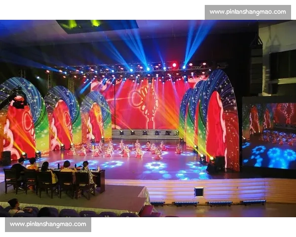 《98um比赛精彩瞬间回顾与分析：巅峰对决，热血激战》